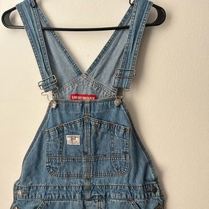 Vintage UnionBay Denim Bib Overalls. Size: Medium. Good Condition. 100% Cotton.